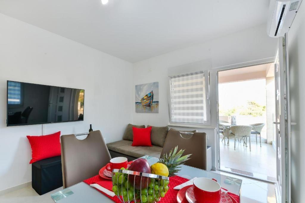 Apartmani Velic Vir Exterior photo